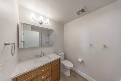 139 N 1050 E, Bountiful, UT 84010 - Photo 13
