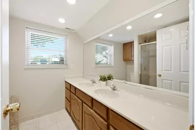 11209 S Christopher Cir E, Sandy, UT 84092 - Photo 31