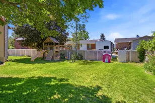 11209 S Christopher Cir E, Sandy, UT 84092 - Photo 45
