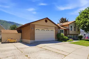 11209 S Christopher Cir E, Sandy, UT 84092 - Photo 3