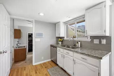 11209 S Christopher Cir E, Sandy, UT 84092 - Photo 15