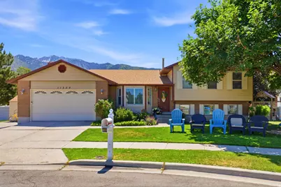11209 S Christopher Cir E, Sandy, UT 84092 - Photo 1