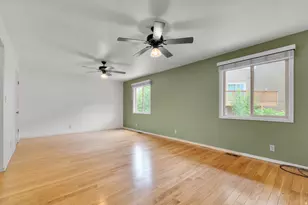 7977 S Sunnyoak Cir E, Cottonwood Heights, UT 84121 - Photo 11