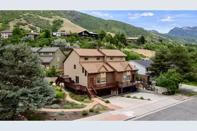 7977 S Sunnyoak Cir E, Cottonwood Heights, UT 84121 - Photo 25