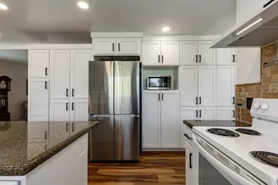 10079 S 3200 W, South Jordan, UT 84095 - Photo 9