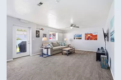 2881 W 2075 S, Syracuse, UT 84075 - Photo 5