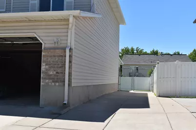 2881 W 2075 S, Syracuse, UT 84075 - Photo 27