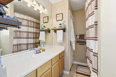 2881 W 2075 S, Syracuse, UT 84075 - Photo 13