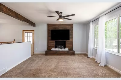 10574 S Crocus St E, Sandy, UT 84094 - Photo 3