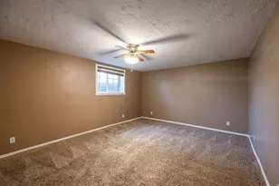 10574 S Crocus St E, Sandy, UT 84094 - Photo 17
