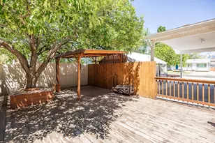 10574 S Crocus St E, Sandy, UT 84094 - Photo 21