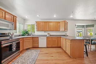 4684 W 9980 N, Cedar Hills, UT 84062 - Photo 11
