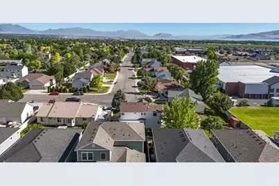 4684 W 9980 N, Cedar Hills, UT 84062 - Photo 37