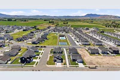 529 N 550 W #54, Smithfield, UT 84335 - Photo 3