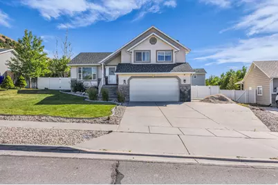 279 W Settlers Ct, Tooele, UT 84074 - Photo 1