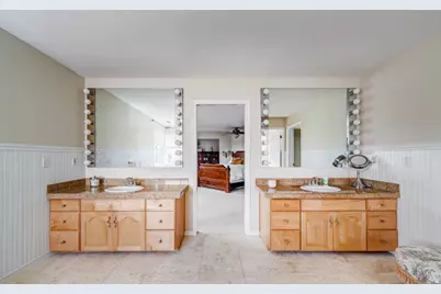 1273 E Grayson Ct, Sandy, UT 84094 - Photo 19