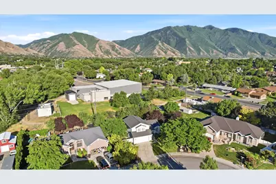 799 S 900 E, Springville, UT 84663 - Photo 3