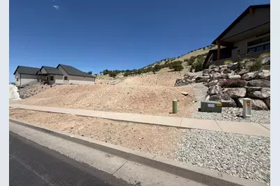 1490 N Knoll St #7, Cedar City, UT 84721 - Photo 3