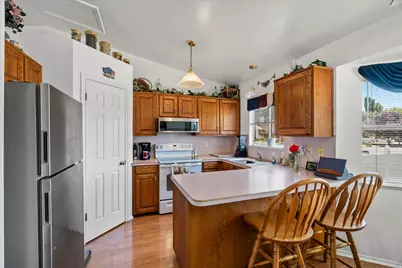 3307 W 4975 S, Roy, UT 84067 - Photo 7