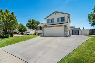 3307 W 4975 S, Roy, UT 84067 - Photo 3