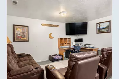 5495 Midland Dr, Roy, UT 84067 - Photo 11