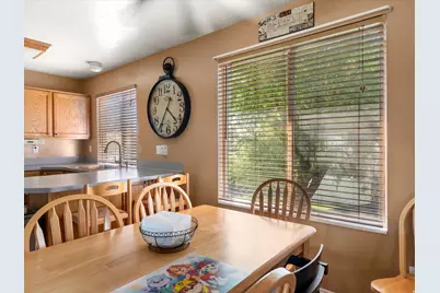 5495 Midland Dr, Roy, UT 84067 - Photo 9