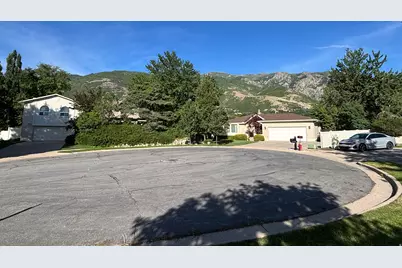 2369 N 2600 E, Layton, UT 84040 - Photo 5