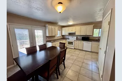 2369 N 2600 E, Layton, UT 84040 - Photo 9