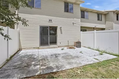 438 Rosewood Ln #12, Layton, UT 84041 - Photo 11