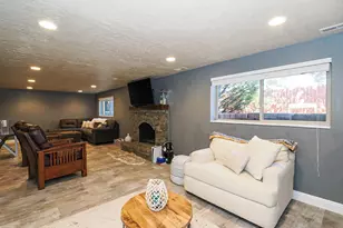2425 E Cinnabar Ln, Cottonwood Heights, UT 84121 - Photo 41