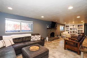 2425 E Cinnabar Ln, Cottonwood Heights, UT 84121 - Photo 27