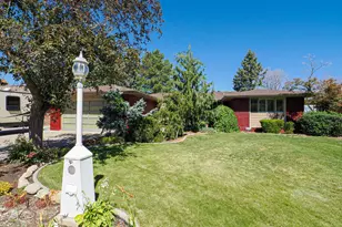 2425 E Cinnabar Ln, Cottonwood Heights, UT 84121 - Photo 3