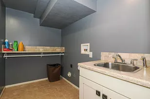 2425 E Cinnabar Ln, Cottonwood Heights, UT 84121 - Photo 47