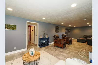 2425 E Cinnabar Ln, Cottonwood Heights, UT 84121 - Photo 31