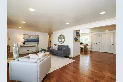 2425 E Cinnabar Ln, Cottonwood Heights, UT 84121 - Photo 5