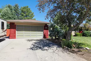 2425 E Cinnabar Ln, Cottonwood Heights, UT 84121 - Photo 41