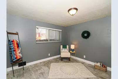 2425 E Cinnabar Ln, Cottonwood Heights, UT 84121 - Photo 33