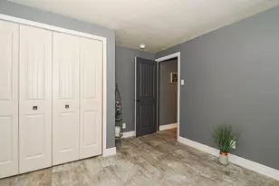 2425 E Cinnabar Ln, Cottonwood Heights, UT 84121 - Photo 43