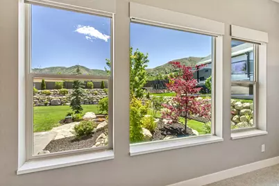 524 E Rockwell Vis, Draper, UT 84020 - Photo 9