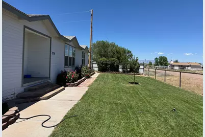 2776 S 2575 W, Roosevelt, UT 84066 - Photo 3