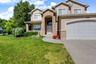 1366 Fox Pointe Dr, Kaysville, UT 84037 - Photo 3