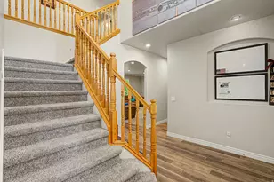 1366 Fox Pointe Dr, Kaysville, UT 84037 - Photo 11