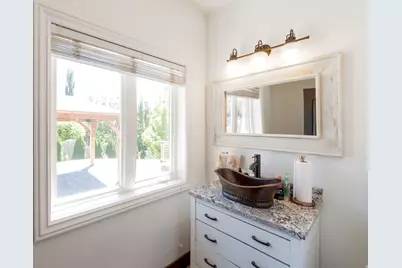 12244 S 2000 E, Draper, UT 84020 - Photo 15