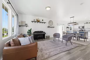 43 E Legacy Pkwy N, Saratoga Springs, UT 84045 - Photo 3