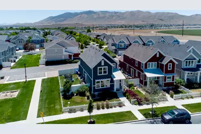 43 E Legacy Pkwy N, Saratoga Springs, UT 84045 - Photo 33