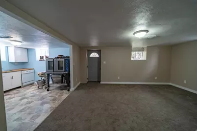 225 E 800 N, Price, UT 84501 - Photo 19