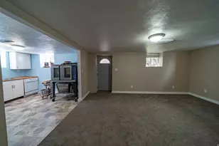 225 E 800 N, Price, UT 84501 - Photo 19