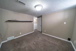 225 E 800 N, Price, UT 84501 - Photo 17