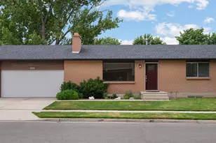 812 Stormy Creek Rd, Sandy, UT 84094 - Photo 1