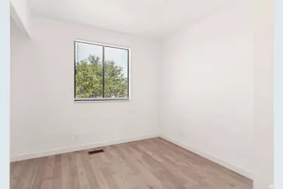5087 W 3400 S, West Valley, UT 84120 - Photo 17